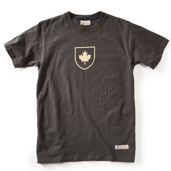 Canada Shield T-Shirt | Unisex | Slate Grey | Red Canoe - Picture 4 of 4
